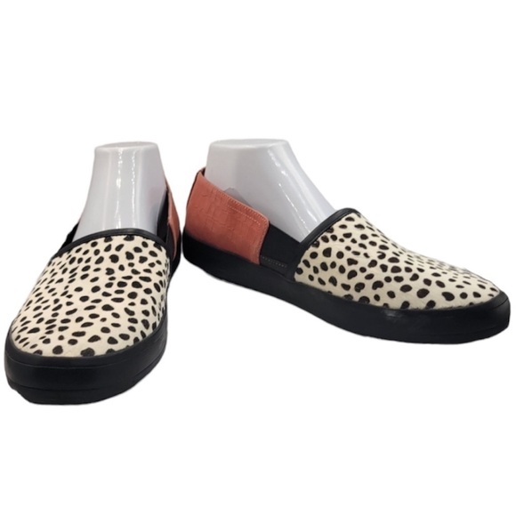 LOGO By Lori Goldstein Megan Salmon Red Leopard Black Slip On Retro Shoes Sz 10 - Picture 1 of 11